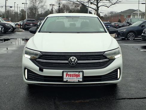 Certified 2022 Volkswagen Jetta Sport image 8