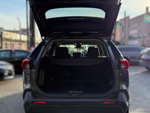 Used 2020 Toyota RAV4 LE w/ All Weather Liner Package image 6
