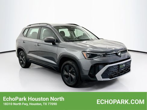 Used 2026 Volkswagen Taos S FWD image 1