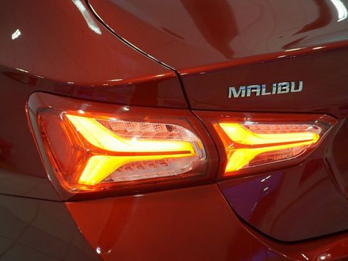 Certified 2023 Chevrolet Malibu LT w/ Driver Confidence Package image 32