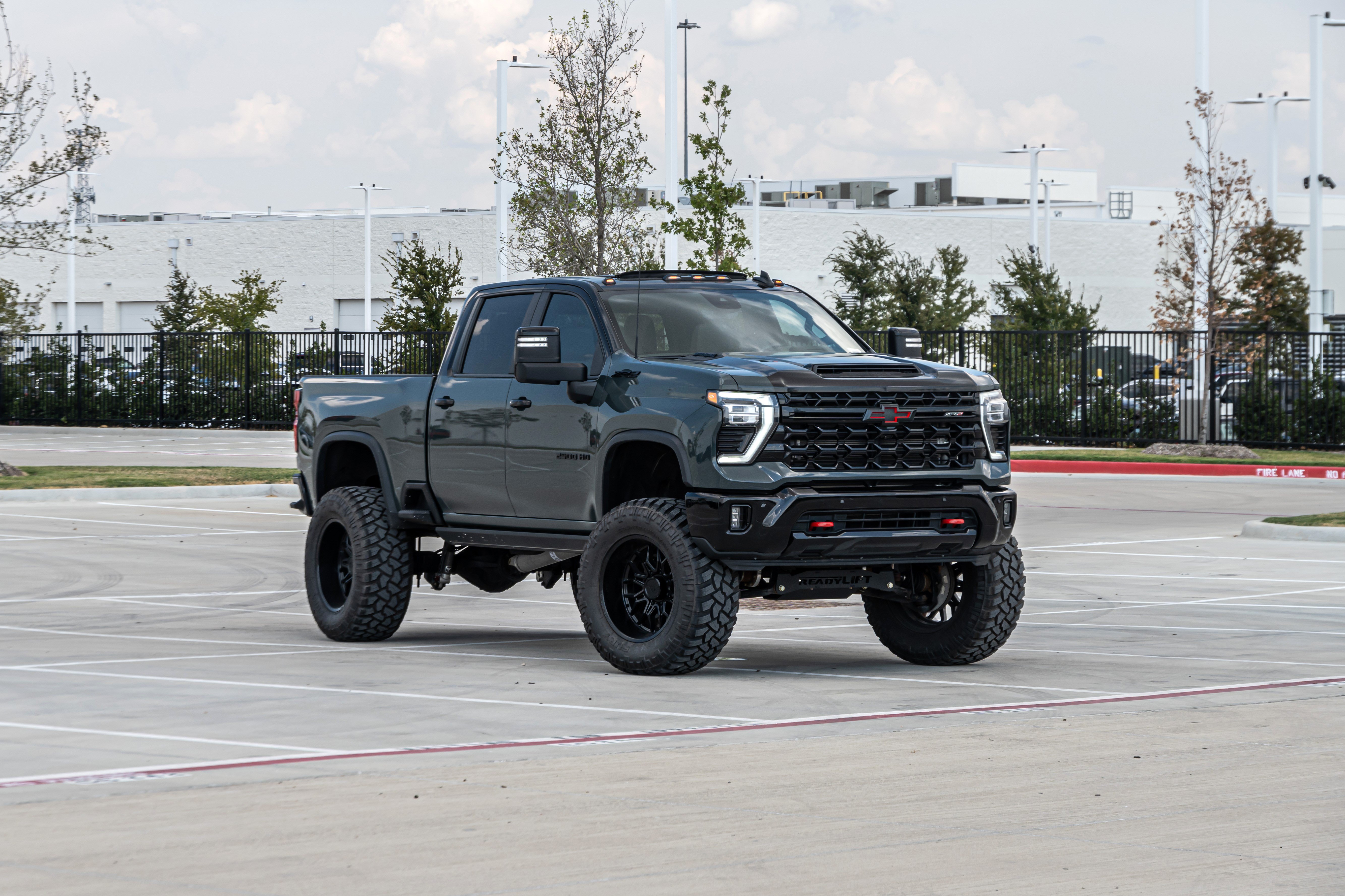Used 2026 Chevrolet Silverado 2500 ZR2 AWD/4WD image 39