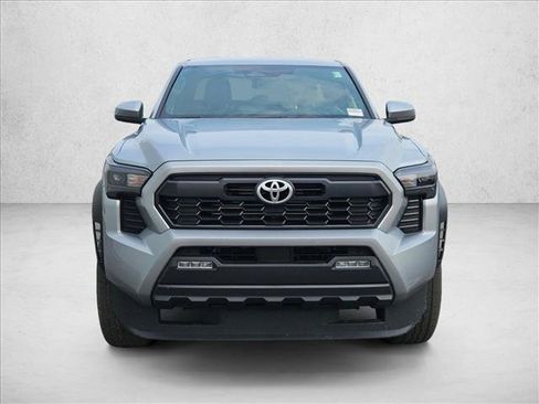 Used 2025 Toyota Tacoma TRD Off-Road AWD/4WD image 2