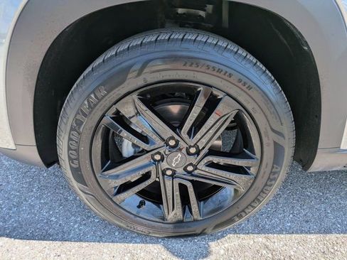 Used 2025 Chevrolet Trax ACTIV w/ Driver Confidence Package image 11