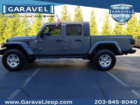 Used 2021 Jeep Gladiator Sport AWD/4WD image 29