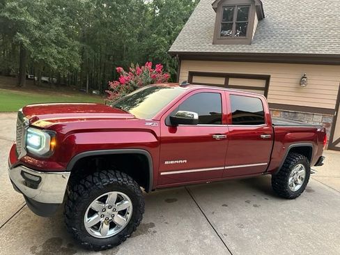 Used 2017 GMC Sierra 1500 SLT AWD/4WD image 1
