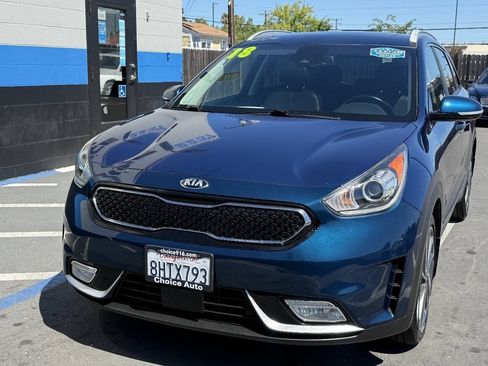 Used 2018 Kia Niro Touring FWD image 23