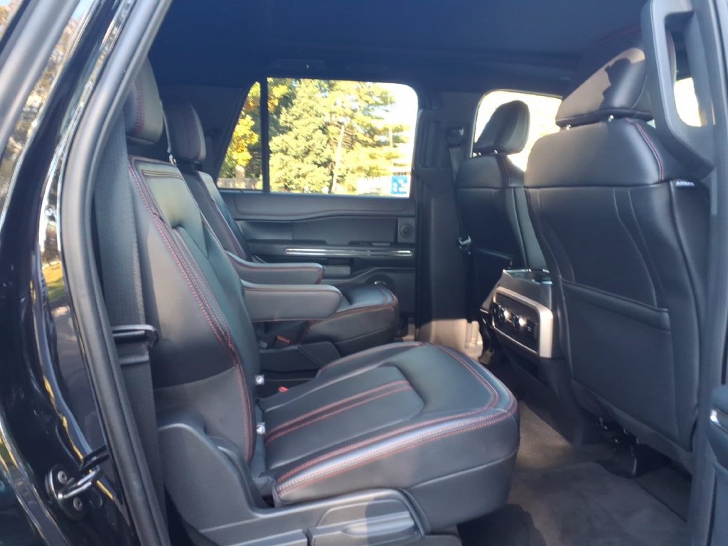 Used 2024 Ford Expedition Max Limited AWD/4WD image 12