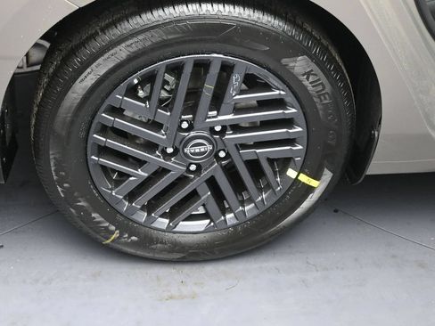 New 2026 Nissan Sentra SV w/ SV Convenience Package FWD image 5
