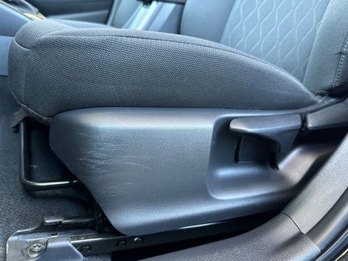 Used 2023 Toyota Corolla LE FWD image 14