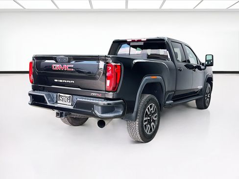 Used 2022 GMC Sierra 2500 AT4 w/ AT4 Preferred Package AWD/4WD image 4