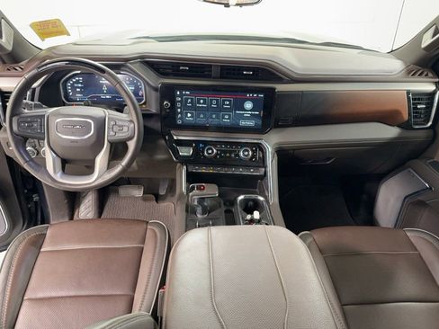 Used 2023 GMC Sierra 1500 Denali AWD/4WD image 2