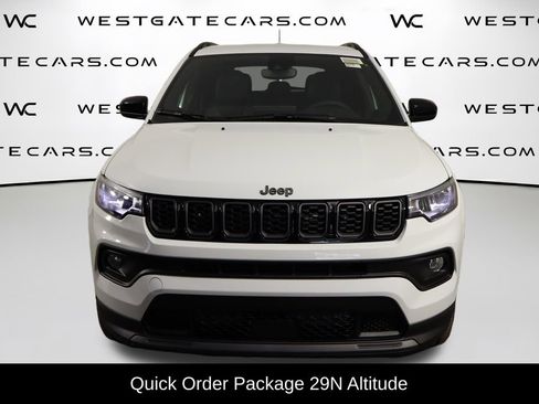 New 2026 Jeep Compass Latitude image 2
