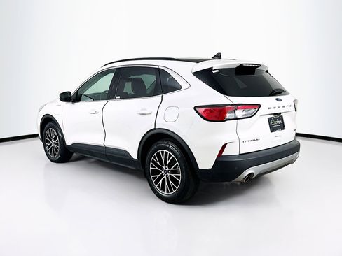 Used 2022 Ford Escape Titanium FWD image 5