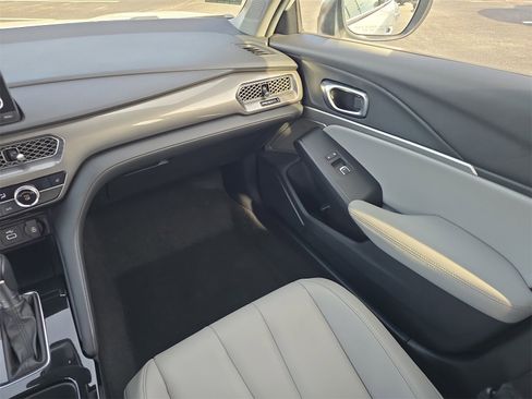 Used 2024 Acura Integra image 11