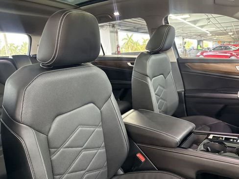 Used 2026 Volkswagen Atlas SE FWD image 27