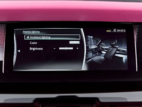 Used 2024 Rolls-Royce Phantom Sedan w/ The Phantom Package RWD image 81