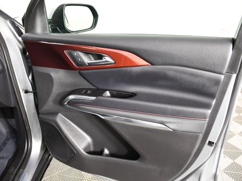 Used 2025 Chevrolet Traverse Z71 AWD/4WD image 38