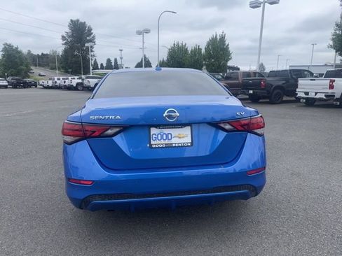 Used 2022 Nissan Sentra SV FWD image 4