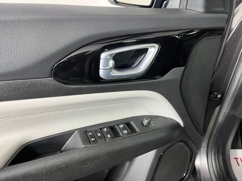 Used 2023 Jeep Compass Limited AWD/4WD image 16