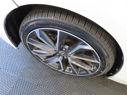 Used 2020 Toyota Corolla SE FWD image 6