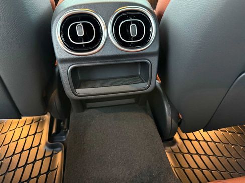 New 2026 Mercedes-Benz C 300 Sedan image 23