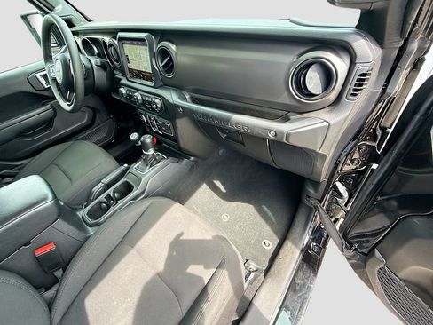 Used 2023 Jeep Wrangler Unlimited w/ Cold Weather Group AWD/4WD image 39