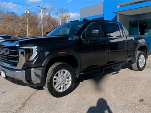 Certified 2024 GMC Sierra 2500 SLE w/ SLE Value Package; image 4