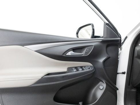 Used 2024 Buick Envista Avenir FWD image 23