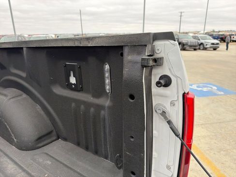 Used 2019 Ford F150 Lariat w/ Equipment Group 502A Luxury image 10