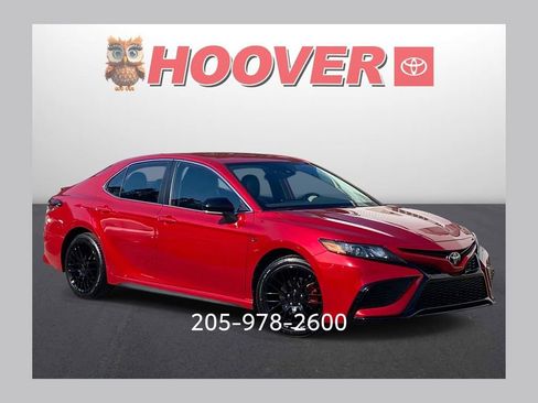Used 2023 Toyota Camry SE image 1