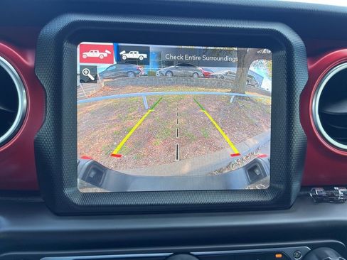 Used 2023 Jeep Gladiator Rubicon w/ LED Lighting Group image 28