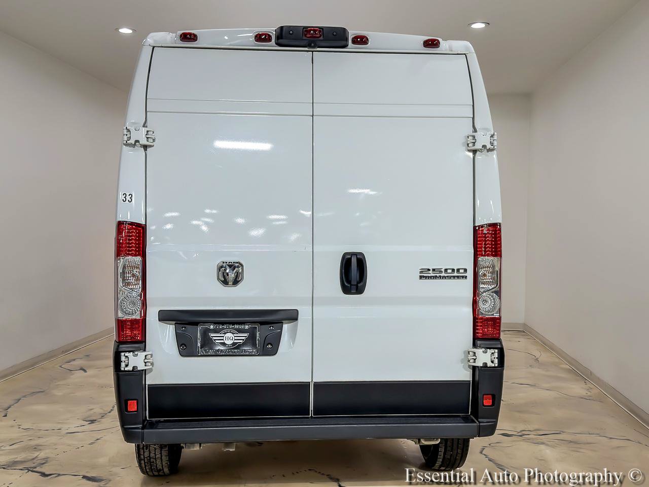 Used 2024 RAM ProMaster 2500 w/ Convenience Group FWD image 9
