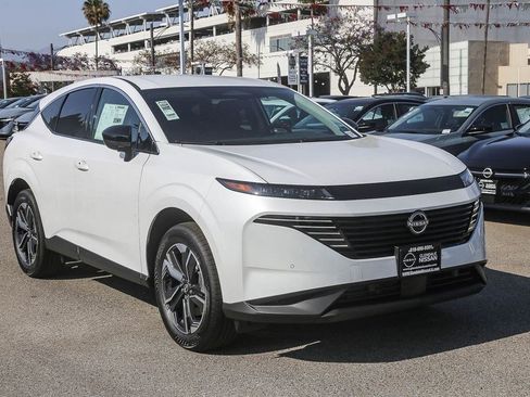 New 2026 Nissan Murano SV w/ Cargo Package AWD/4WD image 3