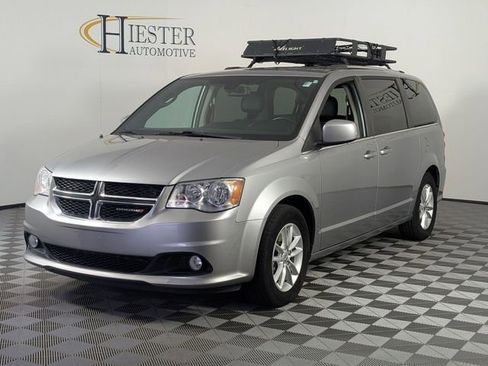 Used 2019 Dodge Grand Caravan SXT FWD image 4