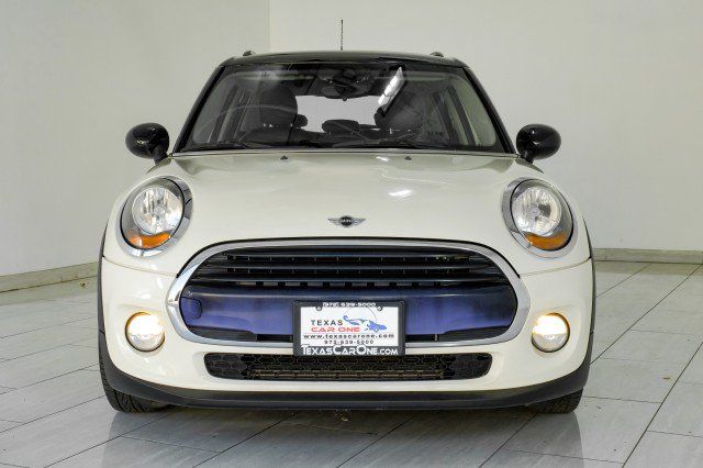 Used 2016 MINI Cooper 4-Door Hardtop FWD image 3