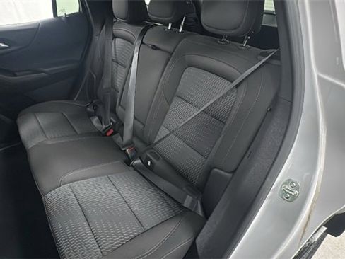 Used 2025 Chevrolet Equinox LT image 12