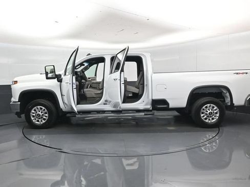Used 2026 Chevrolet Silverado 2500 LT AWD/4WD image 61