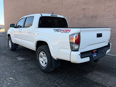 Used 2023 Toyota Tacoma TRD Sport w/ Advanced Technology Package image 3