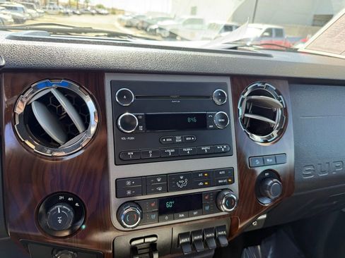 Used 2012 Ford F350 Lariat w/ Lariat Interior Pkg image 27