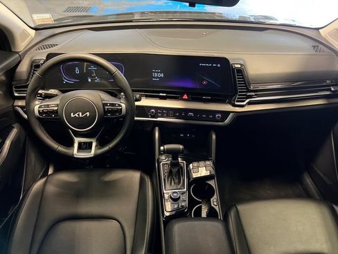 Used 2025 Kia Sportage EX w/ Premium Package FWD image 19