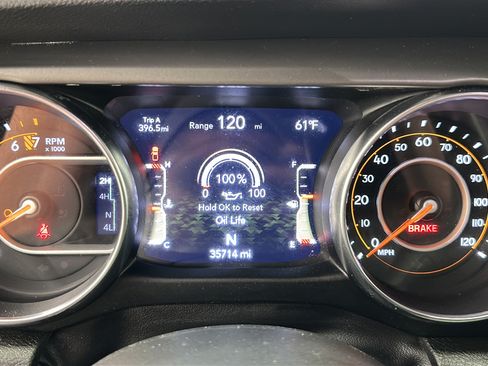 Used 2022 Jeep Gladiator Sport AWD/4WD image 15