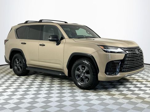 Used 2025 Lexus LX 700h Overtrail AWD/4WD image 3