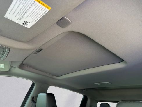 Used 2020 Chevrolet Silverado 1500 LT Trail Boss image 27