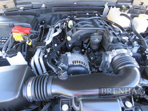 Used 2022 Jeep Gladiator Rubicon w/ LED Lighting Group image 12