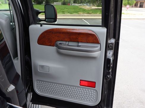 Used 2003 Ford F350 Lariat AWD/4WD image 25