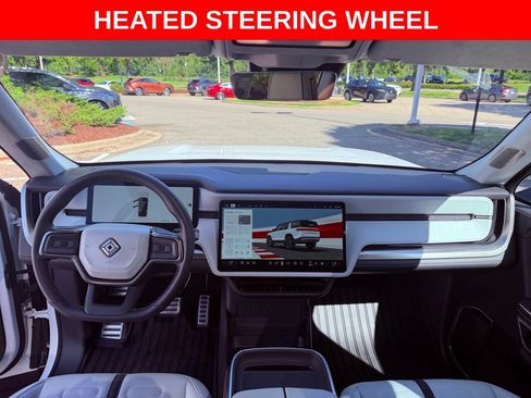 Used 2023 Rivian R1S Adventure AWD/4WD image 11