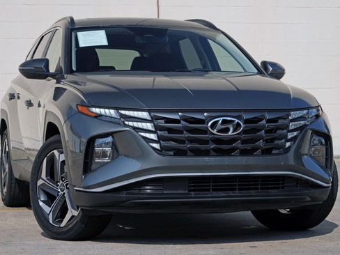 Used 2022 Hyundai Tucson SEL w/ Convenience Package AWD/4WD image 2