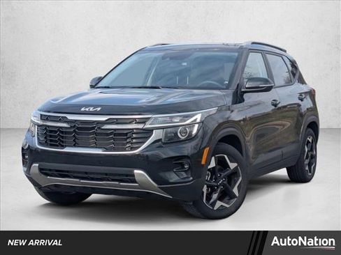 Used 2025 Kia Seltos S image 1