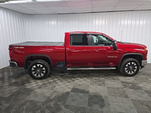 Used 2024 Chevrolet Silverado 2500 LT w/ All Star Edition AWD/4WD image 2