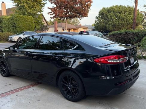 Used 2020 Ford Fusion SE w/ Equipment Group 151A image 7